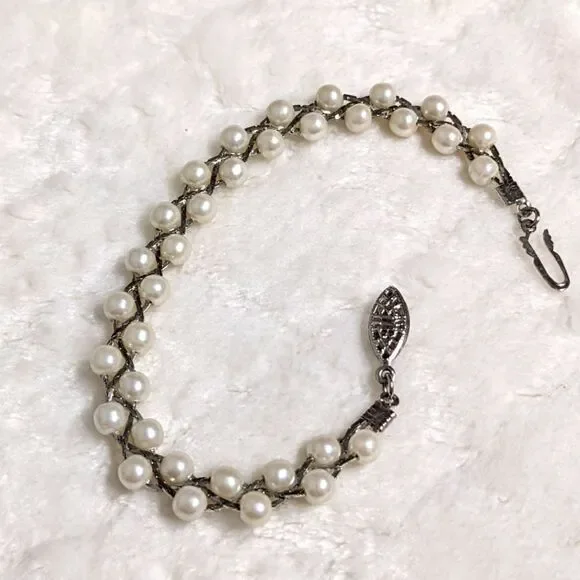 Vintage 90's Weaved Double Strand Faux Pearl Rhodium Plated Bracelet - Picture 8 of 10